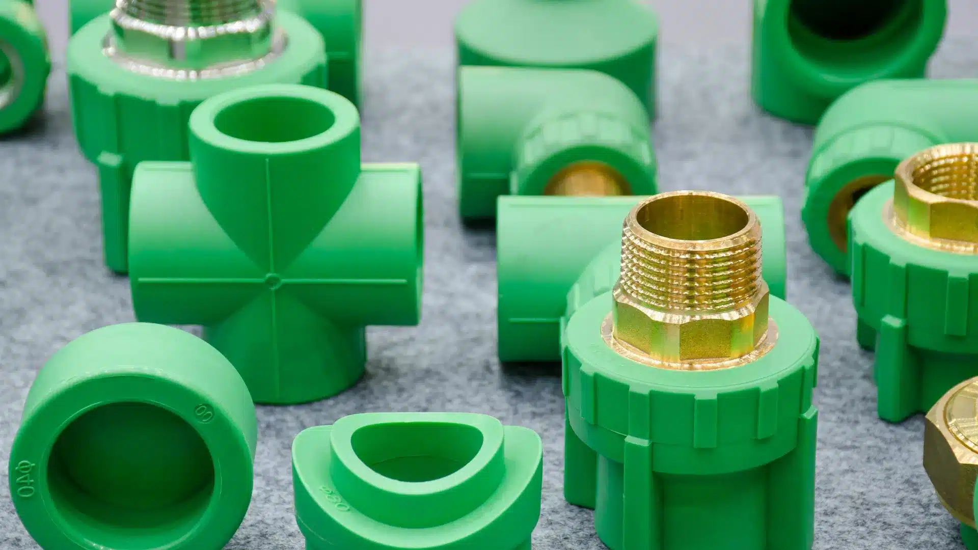 Tubi e raccordi in polipropilene in vendita con forniture idrauliche per professionisti a Bologna