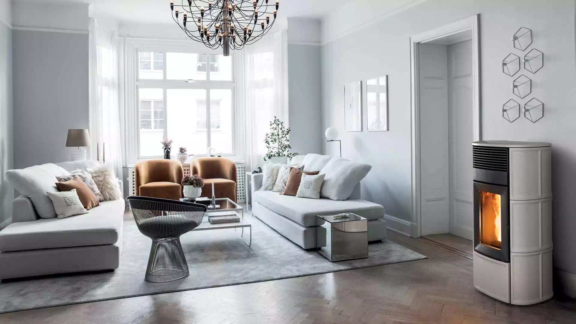 Vendita e installazione di stufe a legna moderne bianche in casa a Bologna